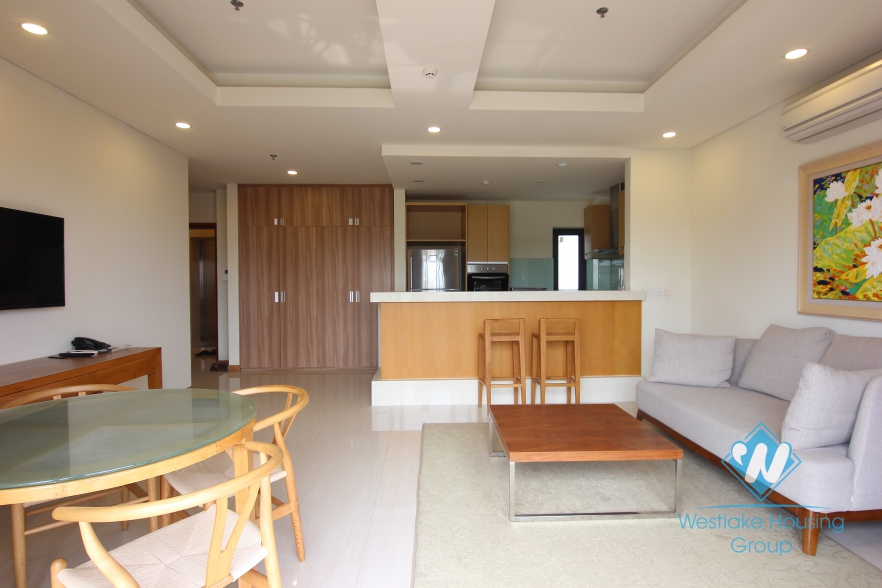 A luxury gorgeous one bedroom apartment in High-End Buliding for leasing